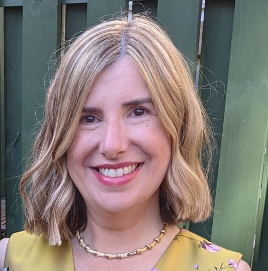 Headshot Emma Conway