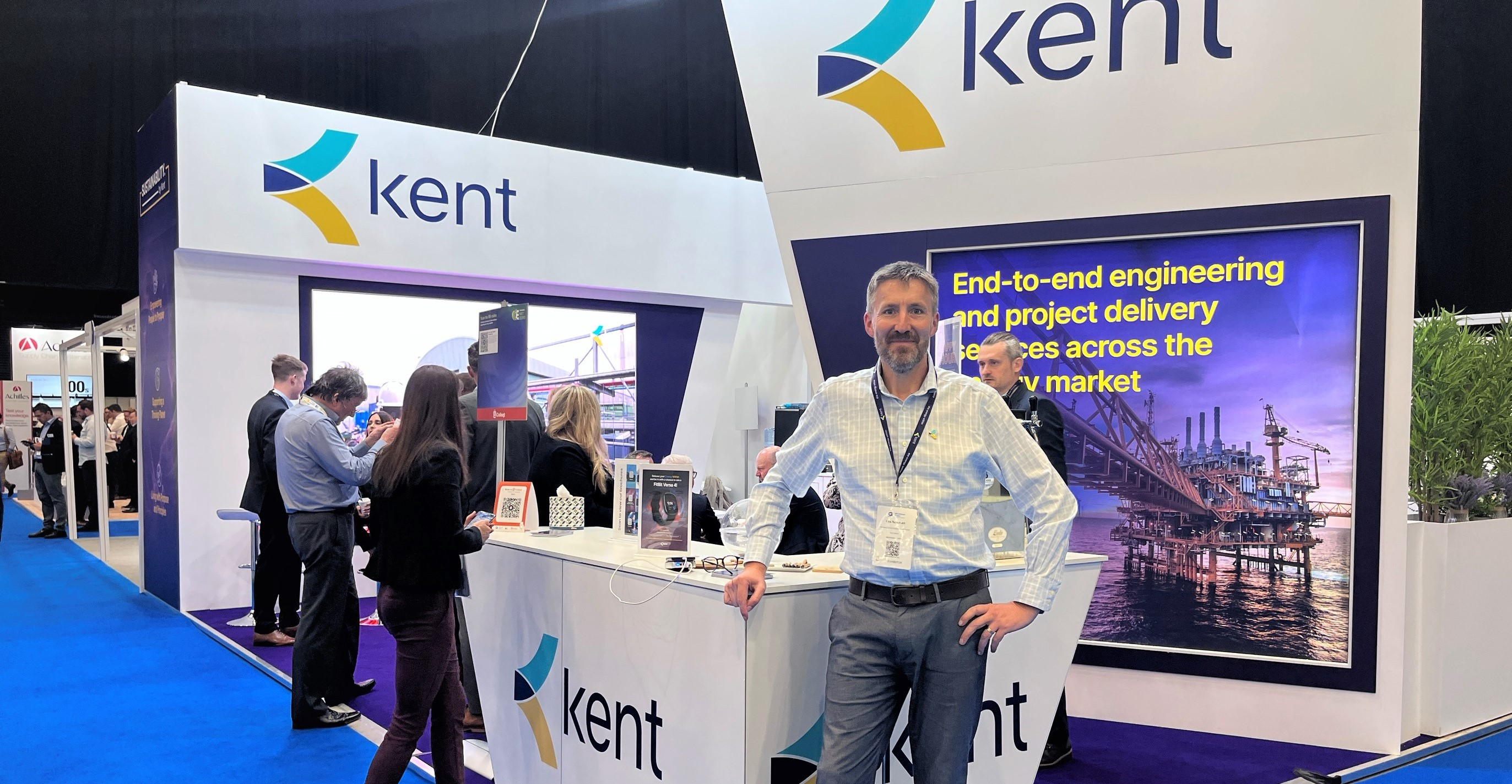 Les Newman at the stand Gastech 2023